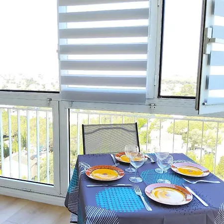Apartment Bright Of 27 M2 With Balcony Saint-Raphael (Var)